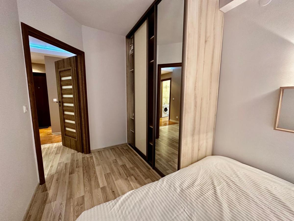 Decor 3 Metro Fast Wifi 1Gbs 80'Tv Hbo Disney Appletv Warsaw Exterior photo