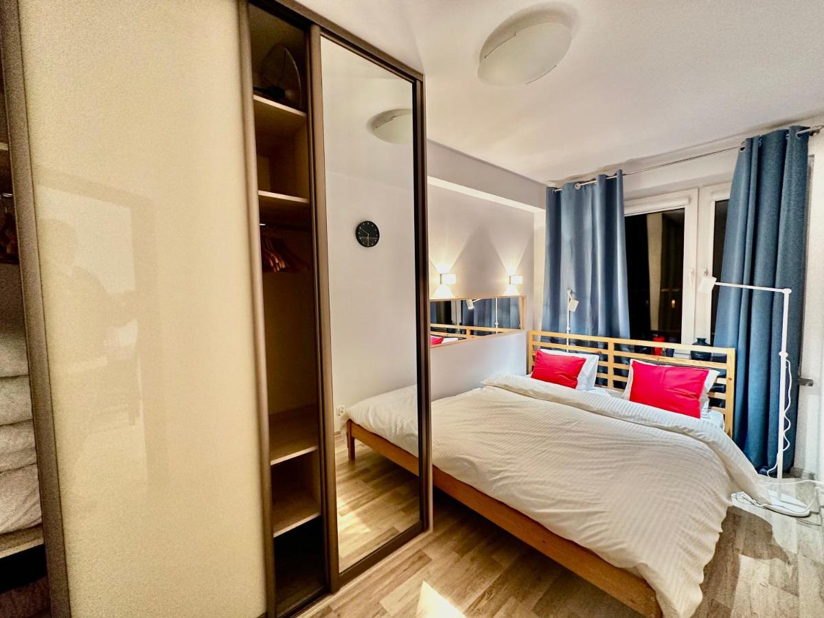 Decor 3 Metro Fast Wifi 1Gbs 80'Tv Hbo Disney Appletv Warsaw Exterior photo